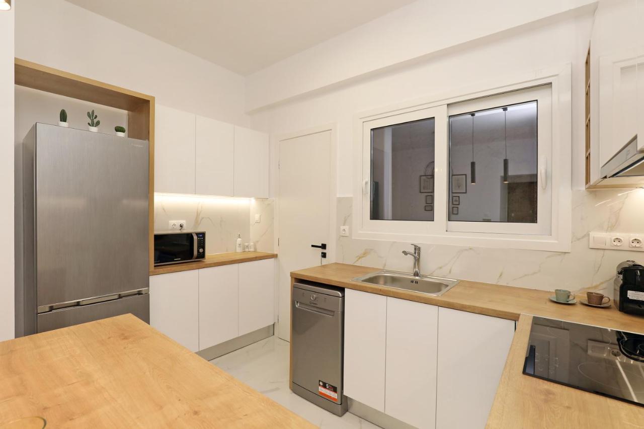 Apartamento Charming Koukaki - Greecing Atenas Exterior foto